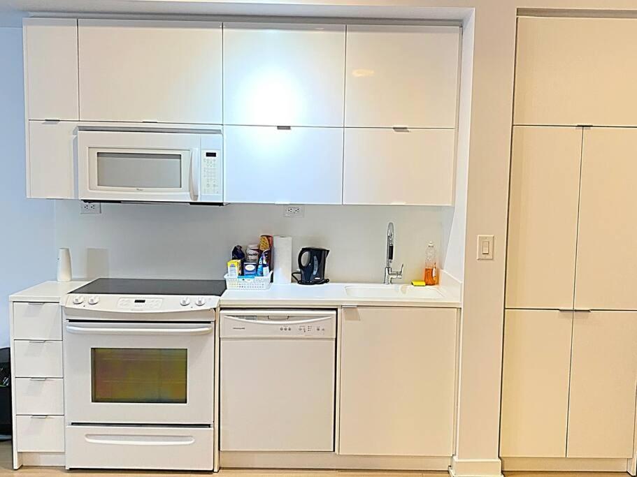 Stunning Condo Wit Amazing View 5Mins From Cntower Toronto Exteriör bild