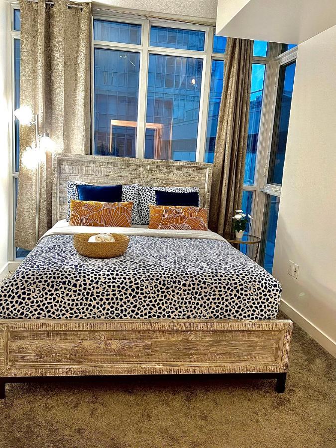 Stunning Condo Wit Amazing View 5Mins From Cntower Toronto Exteriör bild