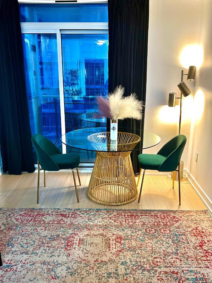 Stunning Condo Wit Amazing View 5Mins From Cntower Toronto Exteriör bild