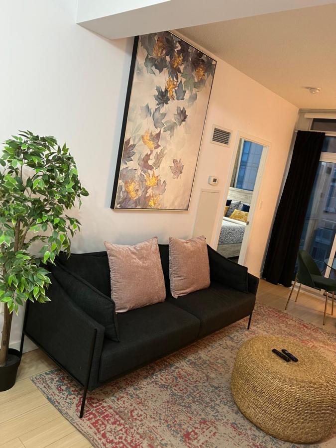 Stunning Condo Wit Amazing View 5Mins From Cntower Toronto Exteriör bild